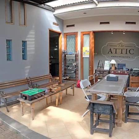 The Attic Bed & Breakfast-3